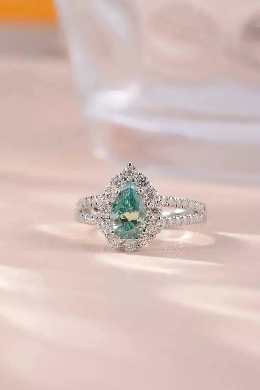 1 Carat Moissanite 925 Sterling Silver Ring - Godiva Oya Bey