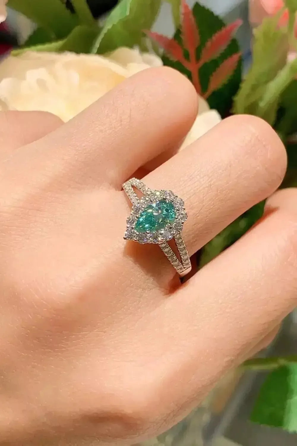 1 Carat Moissanite 925 Sterling Silver Ring - Godiva Oya Bey