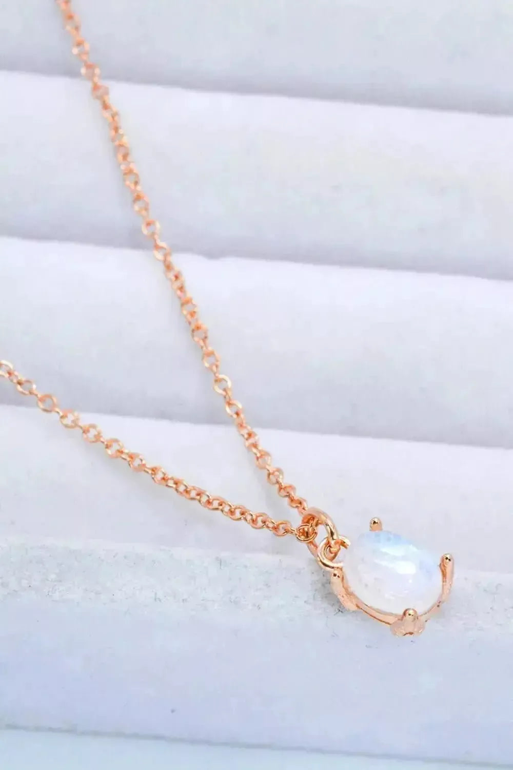 Natural 4-Prong Pendant Moonstone Necklace - Godiva Oya Bey