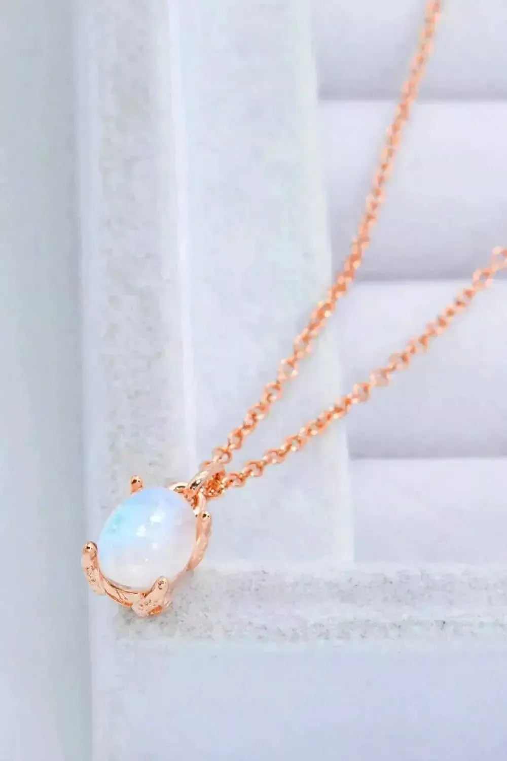 Natural 4-Prong Pendant Moonstone Necklace - Godiva Oya Bey