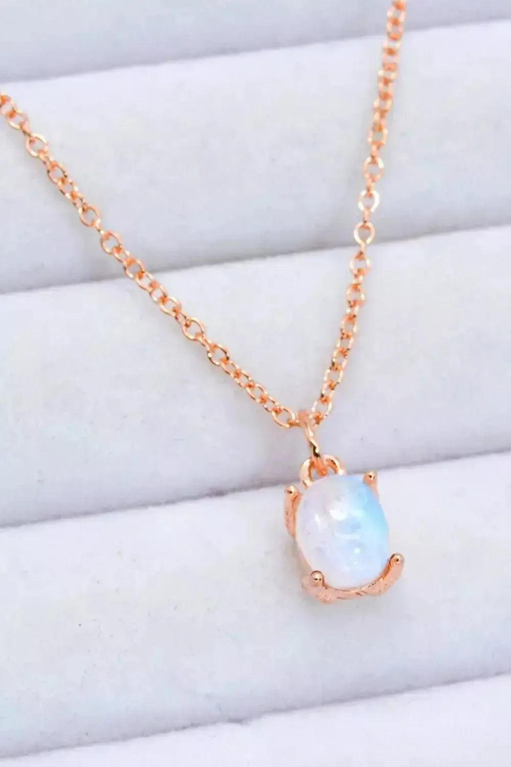 Natural 4-Prong Pendant Moonstone Necklace - Godiva Oya Bey