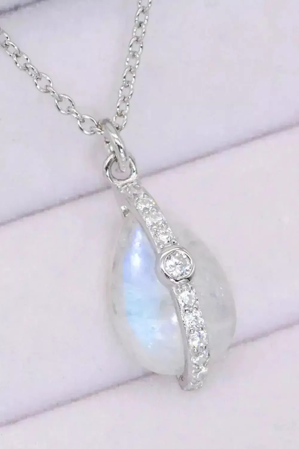 Natural Moonstone and Zircon Pendant Necklace - Godiva Oya Bey