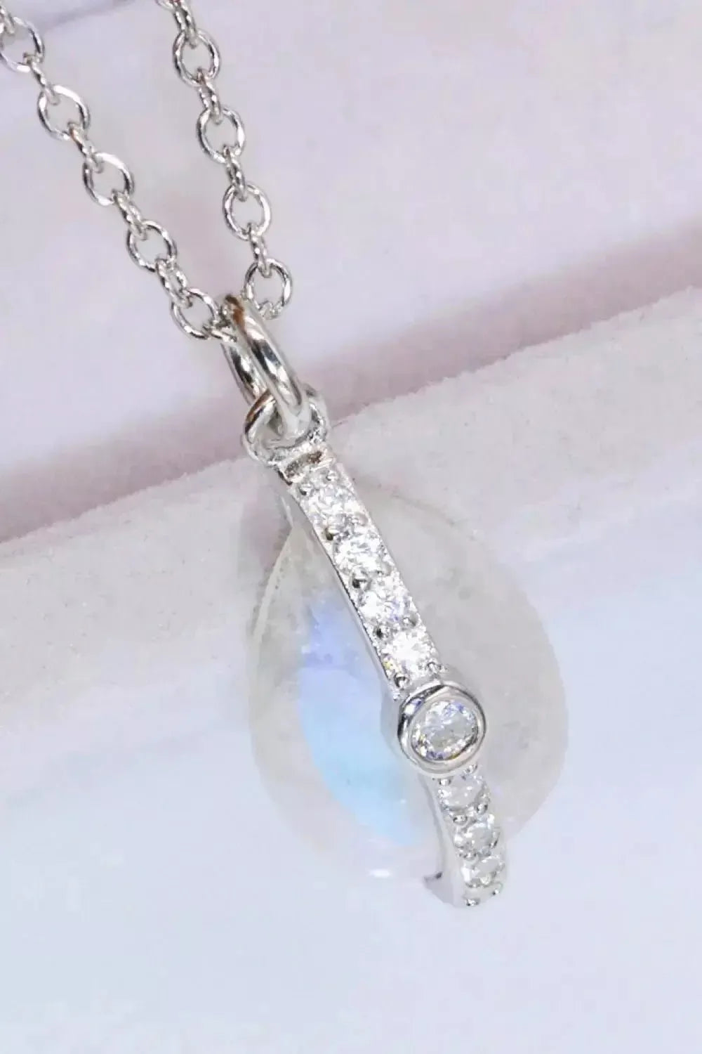 Natural Moonstone and Zircon Pendant Necklace - Godiva Oya Bey