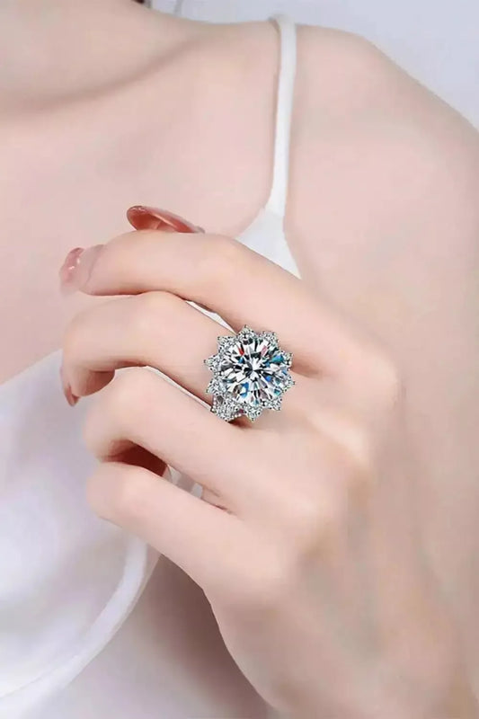 10 Carat Moissanite Flower-Shaped Ring - Godiva Oya Bey