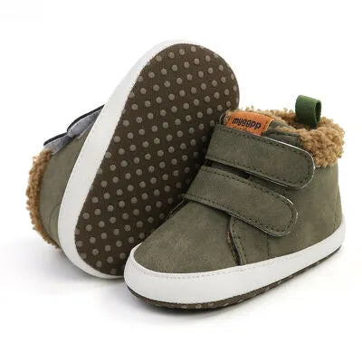 Fuzzy Velcro Kid Sneakers